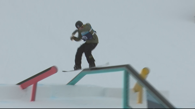 snowboarding-championships-6pkg.transfer_frame_356.png 
