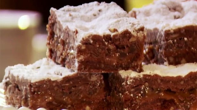knock-you-naked-brownies-pioneer-woman-food-network-promo.jpg 