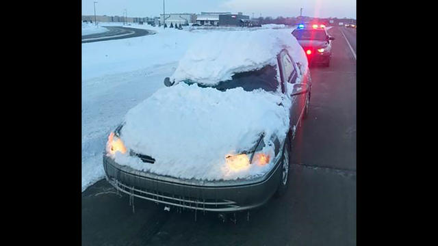 snow-covered-car.jpg 