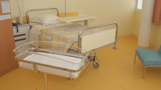 hospitals-closing-eliminating-maternity-wards-620.jpg 