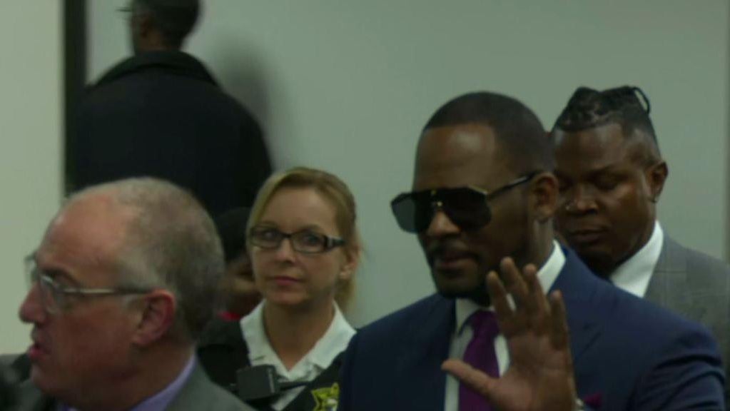 R. Kelly in court: Judge refuses to lower singer's child support ...