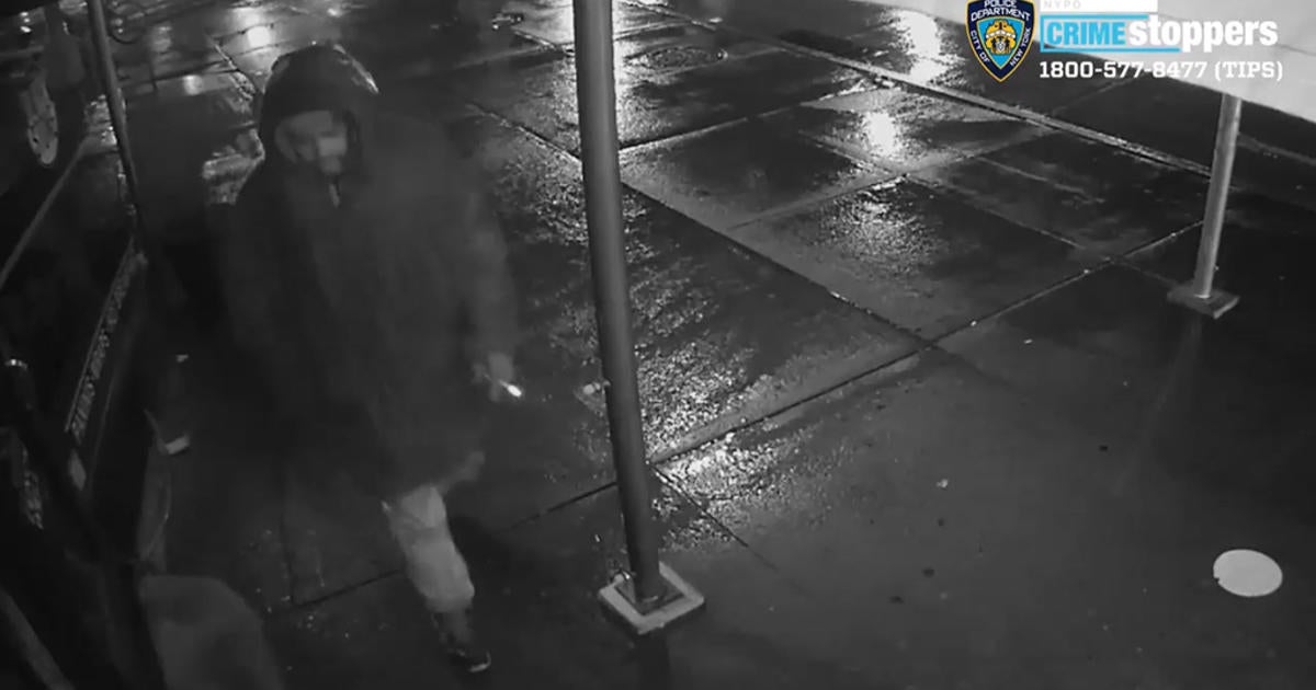 Woman Punched Sexually Assaulted Inside West Village Stairwell Police