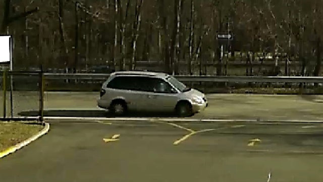 van-2.jpg 