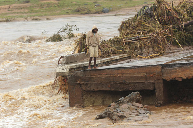 APTOPIX Zimbabwe Mozambique Cyclone 