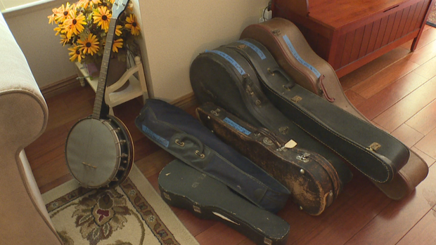 Instruments Donated SC raw 01 concatenated 115823_frame_0 