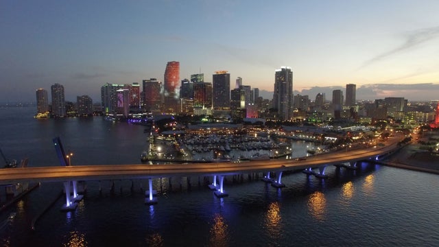 miami-night-generic-skyline.jpg 