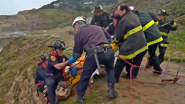 cliff-rescuteam.jpg 