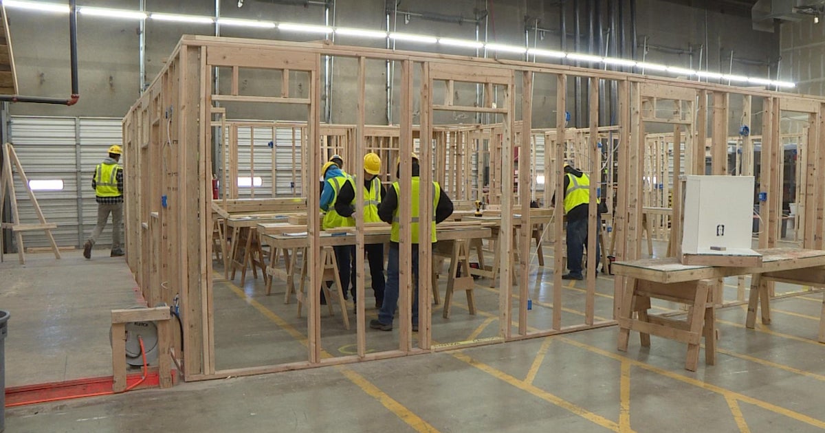 cbsnews.com - Florida could bar undocumented students from postsecondary career and technical education programs