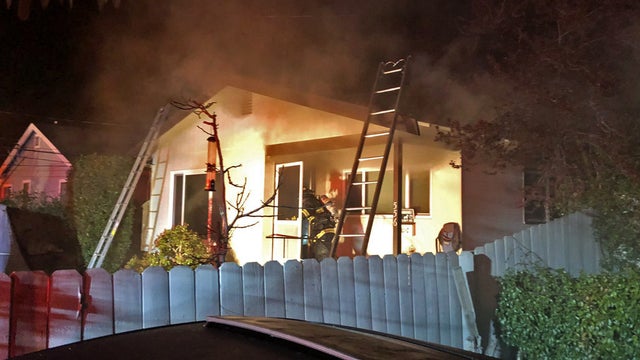 redwoodhousefire1.jpg 