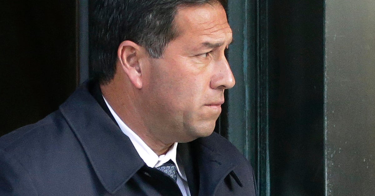 Coaches and others in college admissions scandal plead not guilty - CBS ...