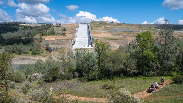 oroville-dam-spillway-credit-dwr.jpg 