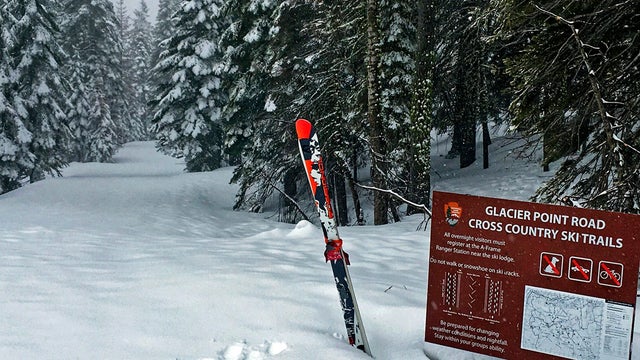 snow-ski-yosemite.jpg 