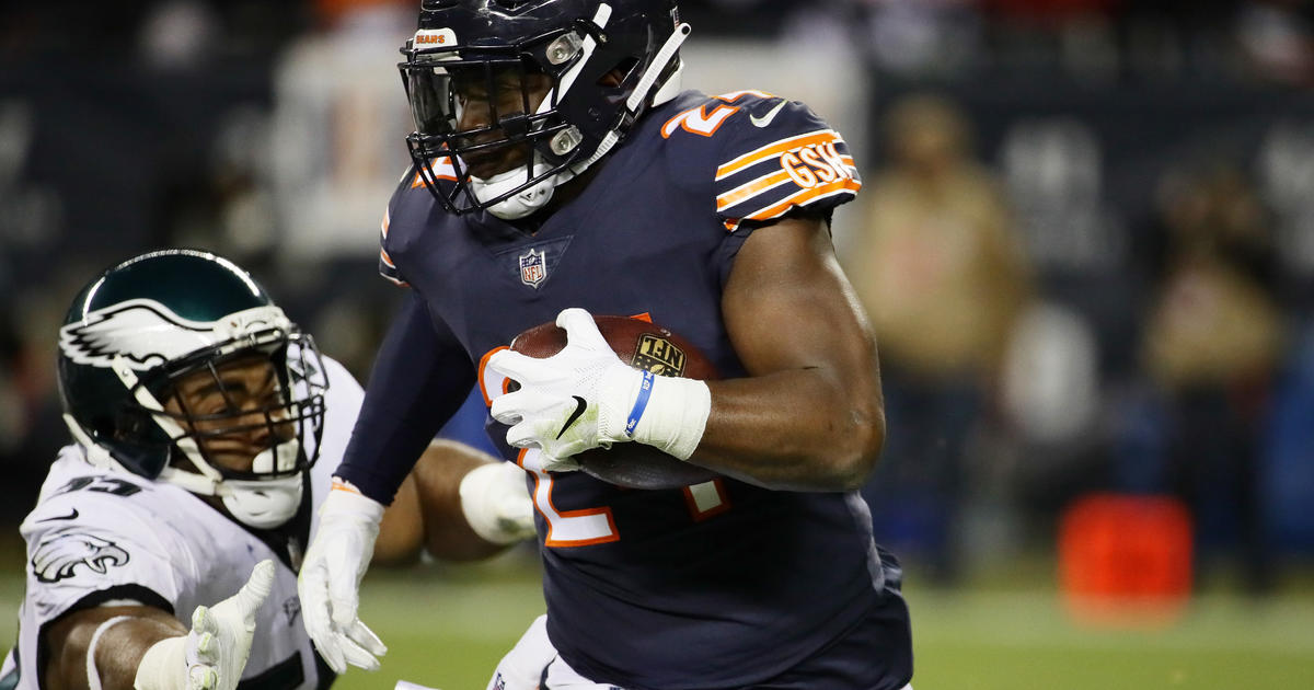 Eagles acquire Pro Bowl RB Jordan Howard from Bears for 2020 draft pick