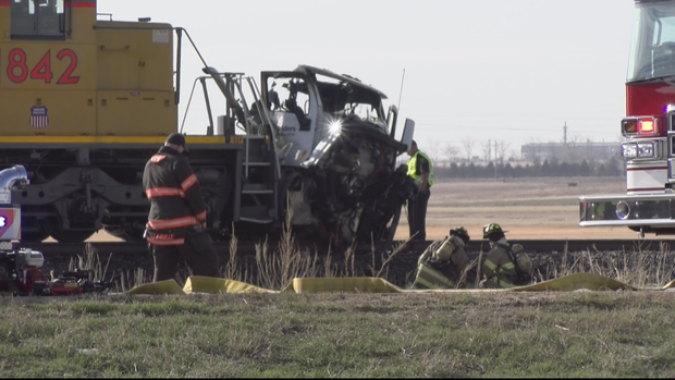 WELDCO TRAIN VS SEMI 5VO.transfer_frame_259 