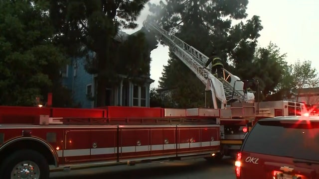 west_oakland_fatal_fire_16th_linden_040819.jpg 