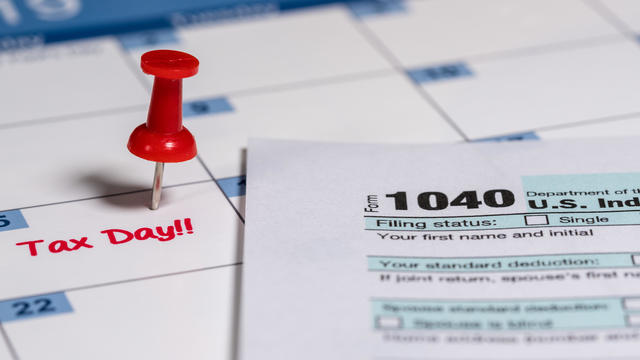 Tax Day reminder for April 15 on calendar 