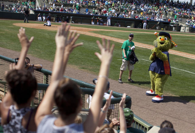 Houston Astros Fan Shot With T-Shirt Gun Sues Team for $1 Million