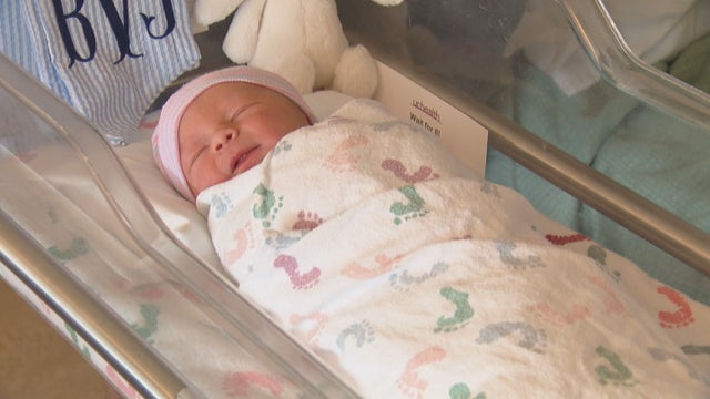 AVS_NUGGETS WIVES 6PKG_frame_1105 