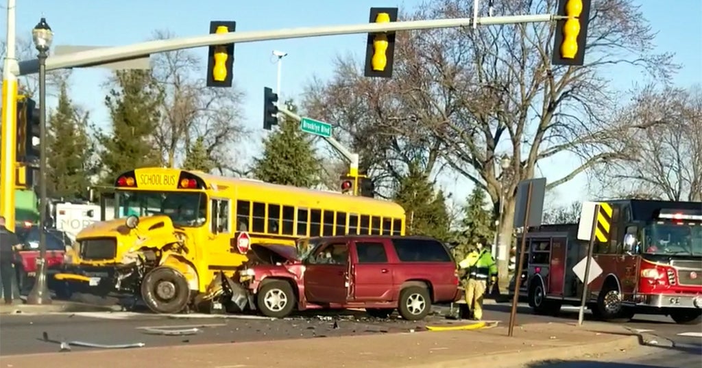 Multiple Victims Taken To Hospital After School Bus Crash In Brooklyn ...