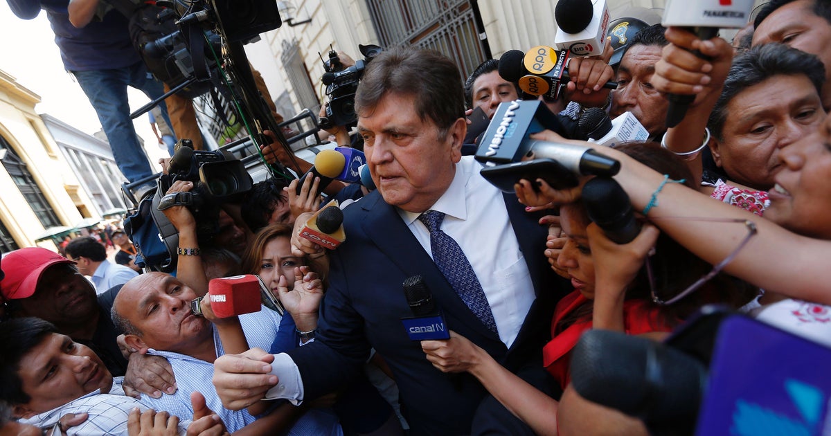 Alan García, Peru's former president, fatally shoots himself before