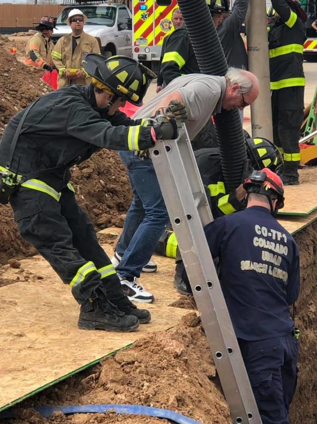 windsor trench rescue (from windsor severance fire on facebook)2 