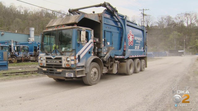 republic-services-garbage-truck.jpg 