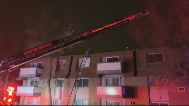 CENTENNIAL BALCONY FIRE 5VO_frame_482 