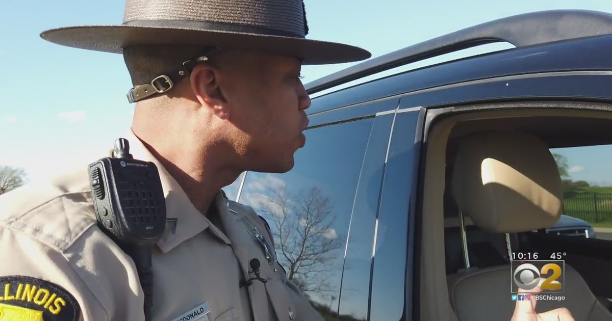 Police Cracking Down On Distracted Driving Across Illinois - CBS Chicago