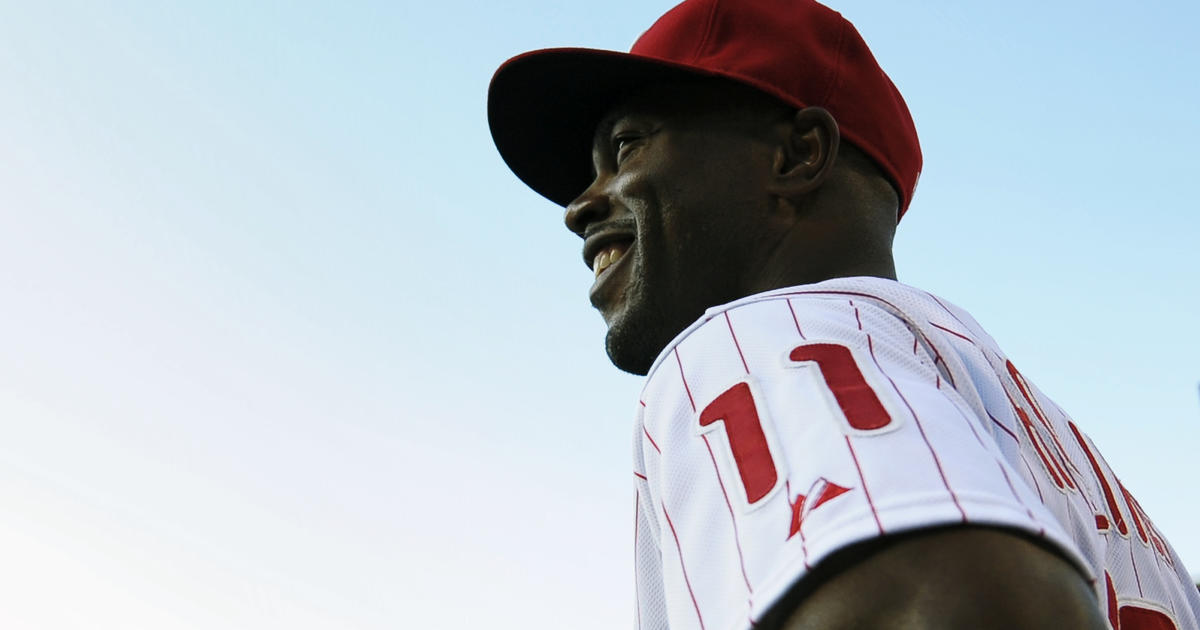 Phillies To Honor Jimmy Rollins' Retirement With Replica 2008 World Series  Ring For Fans - CBS Philadelphia