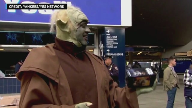 cc-sabathia-dresses-as-yoda-for-star-wars-day.jpg 