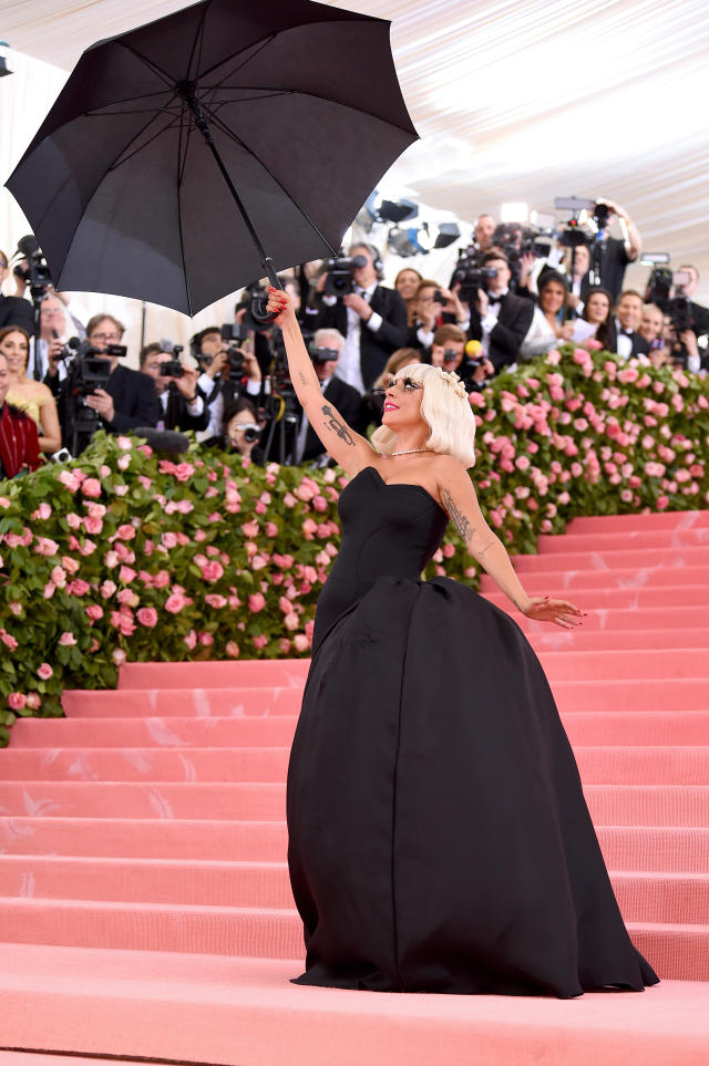 Met gala 2019 outlet red carpet