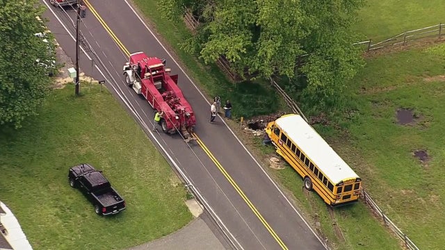 bus-crash.jpg 