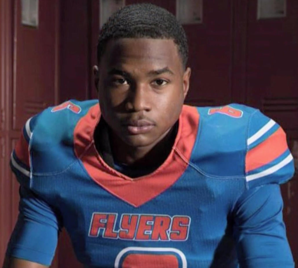 Jaylon McKenzie death Football player featured in Sports Illustrated(00)