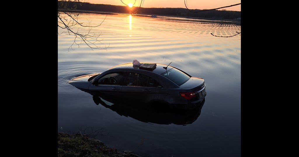 Avon Man Rescued After Car Plunges Into Lake CBS Minnesota