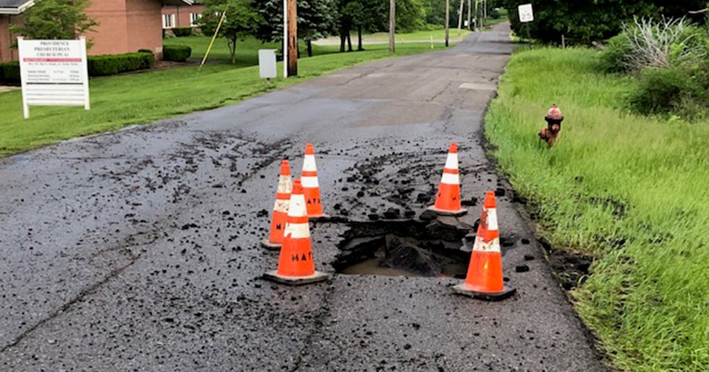 Water Main Break Buckles Road In Robinson Township - CBS Pittsburgh