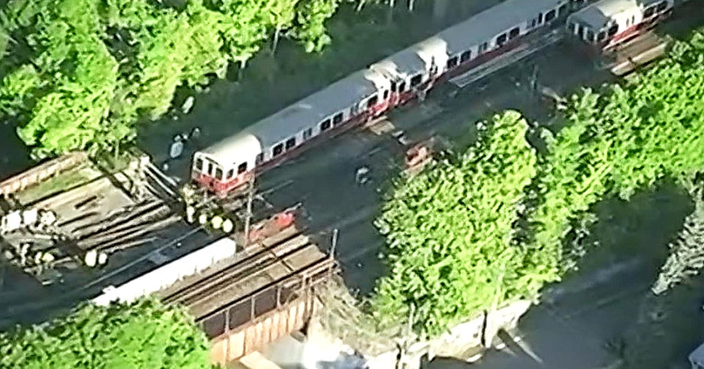 Red Line Train Derails In Ashmont Yard At Start Of Morning Rush Hour