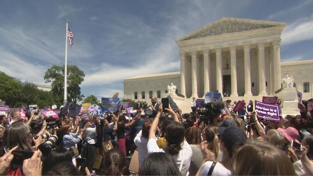 0522-ctm-abortionprotests-crawford-1855474-640x360.jpg 