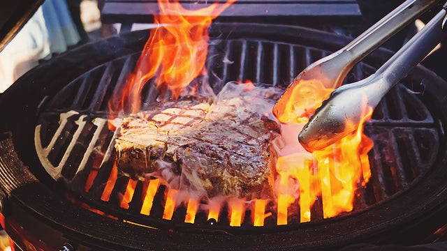 istockphoto-grilling-1.jpg 