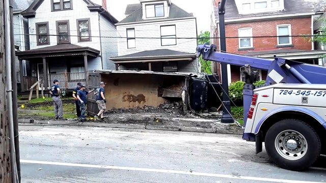 dump-truck-overturned.jpg 