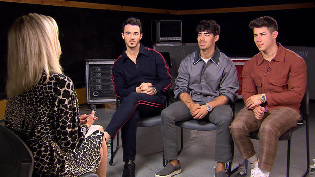 jonas-brother-kevin-joe-and-nick-with-tracy-smith-interview-620.jpg 