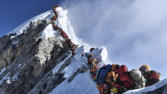 APTOPIX Everest Death 
