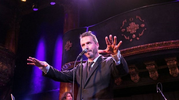 sven-the-masterful-orchestra.jpg 