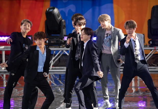 BTS Performs On "Good Morning America" 
