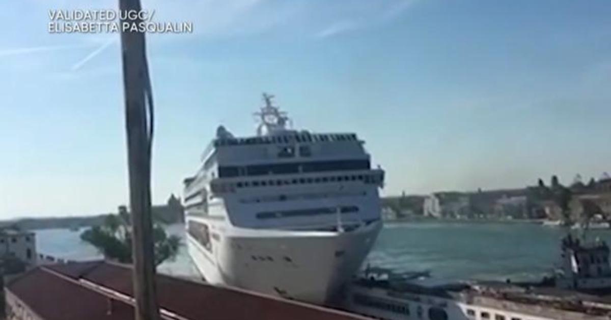 cruise ship crash venice 2019