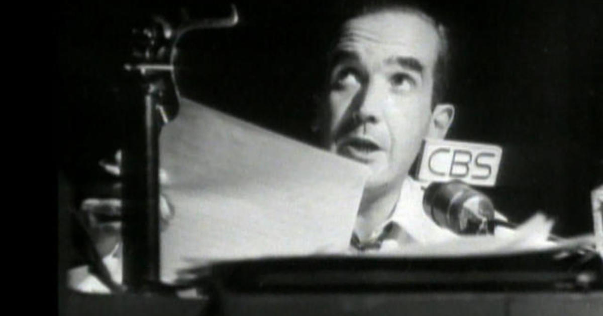 Edward R. Murrow's WWII "fake News" Battle Revealed - CBS News