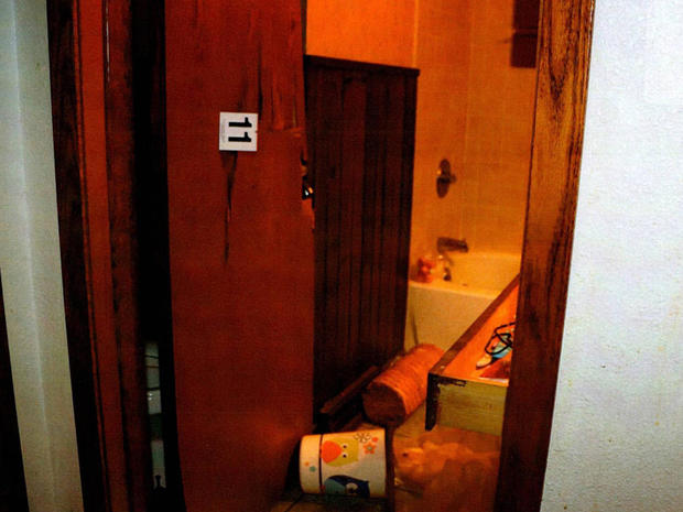closs-evidence-bathroom.jpg 