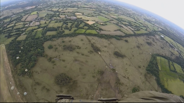CROW JUMPS FROM PLANE PKG.transfer_frame_2256 