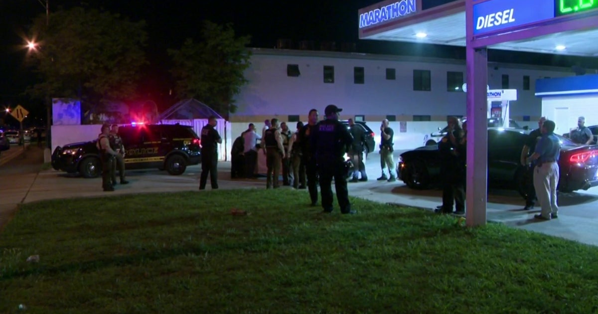 Police Actively Searching For Carjacking Suspects That Opened Fire On ...