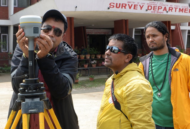 NEPAL-EVEREST-MOUNTAINEERING-GEOGRAPHY 