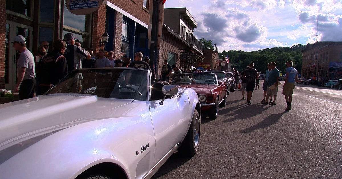 'Look At The Difference' Classic Car 'RollIns' Helping Henderson's Struggling Businesses CBS